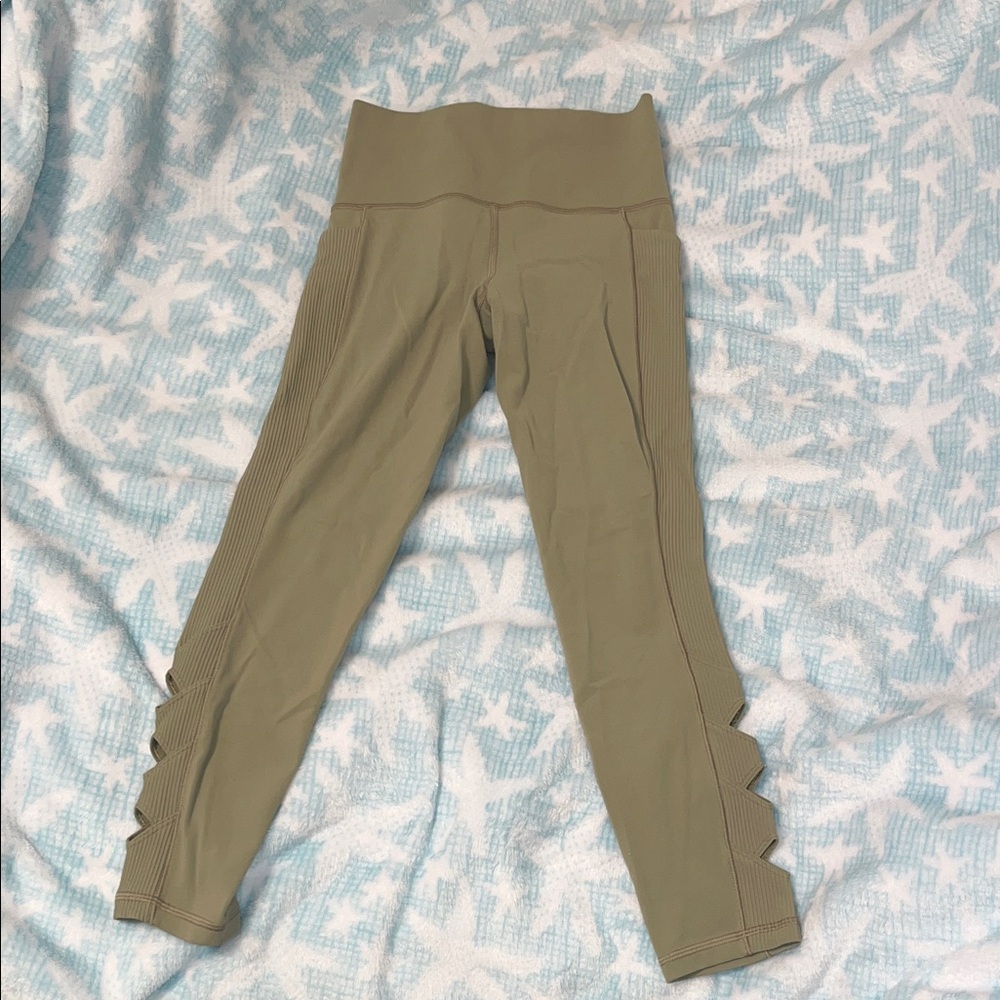 Athleta Salutation Stash Pocket with Cutout 7/8 Sage Green Leggings